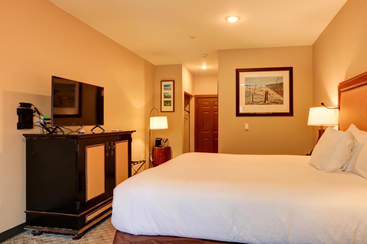 ווסט ילוסטון Wagon Wheel Hotel מראה חיצוני תמונה