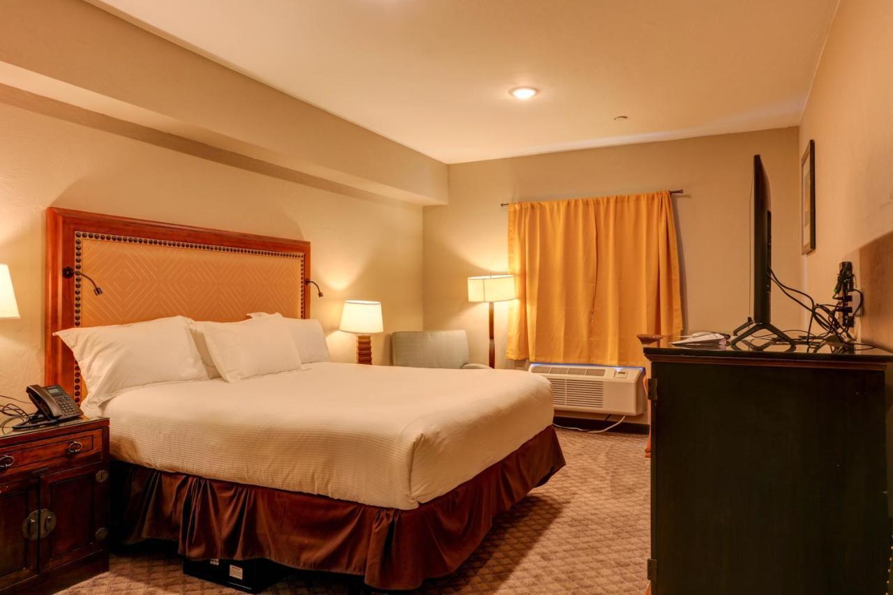 ווסט ילוסטון Wagon Wheel Hotel מראה חיצוני תמונה
