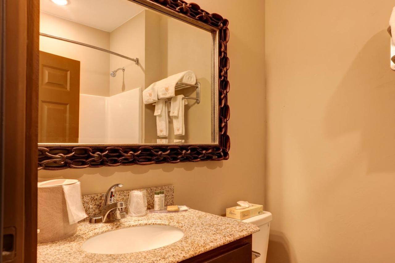 ווסט ילוסטון Wagon Wheel Hotel מראה חיצוני תמונה