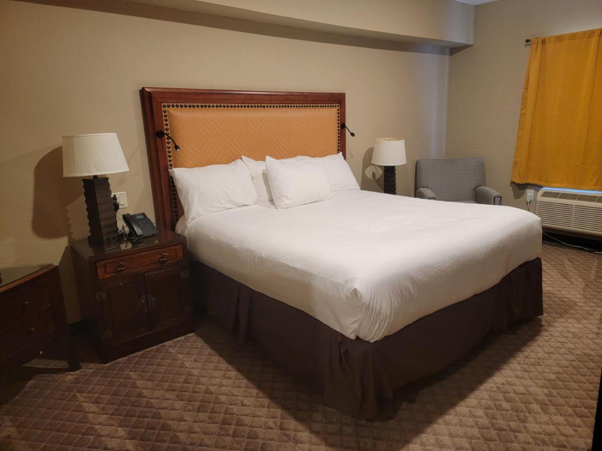 ווסט ילוסטון Wagon Wheel Hotel מראה חיצוני תמונה